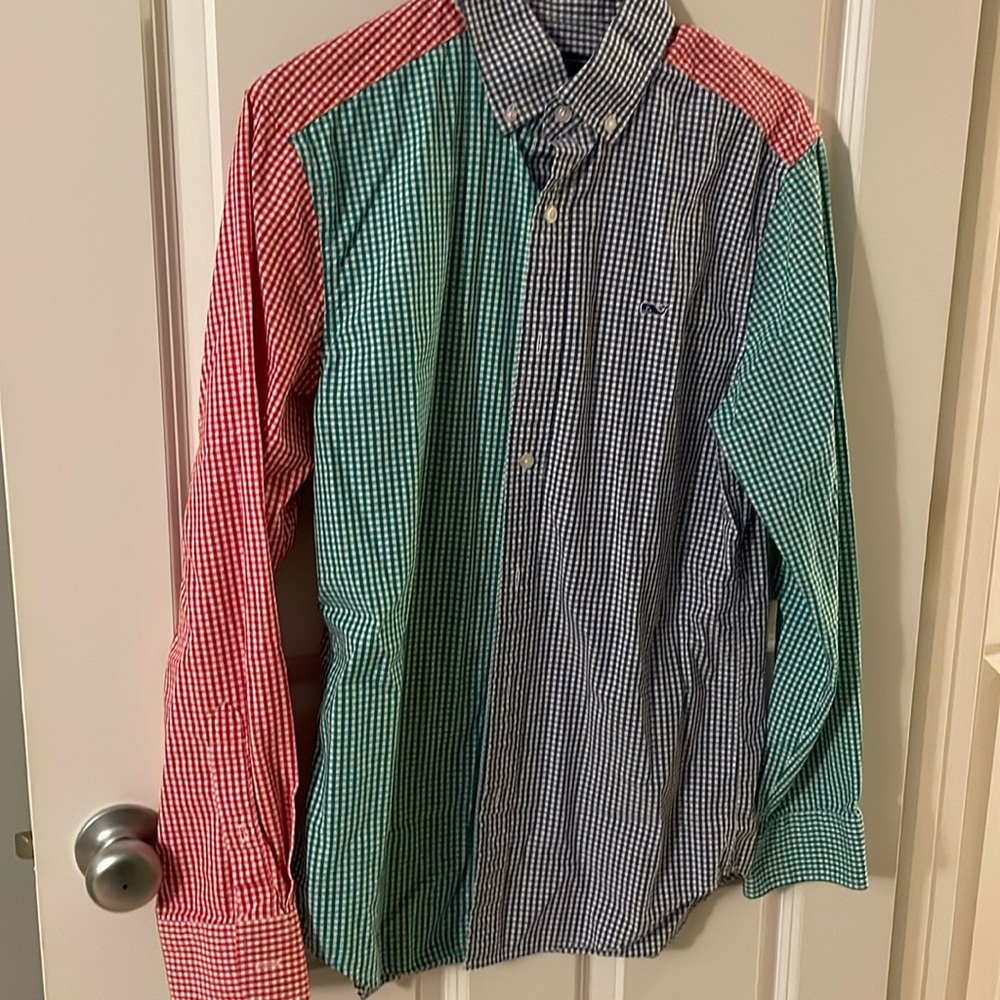 Vineyard Vines multi color men’s button down